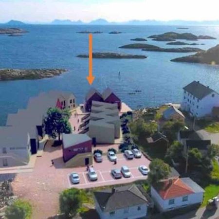 Waterfront Apartment With Panoramic Sea View Henningsvær Buitenkant foto